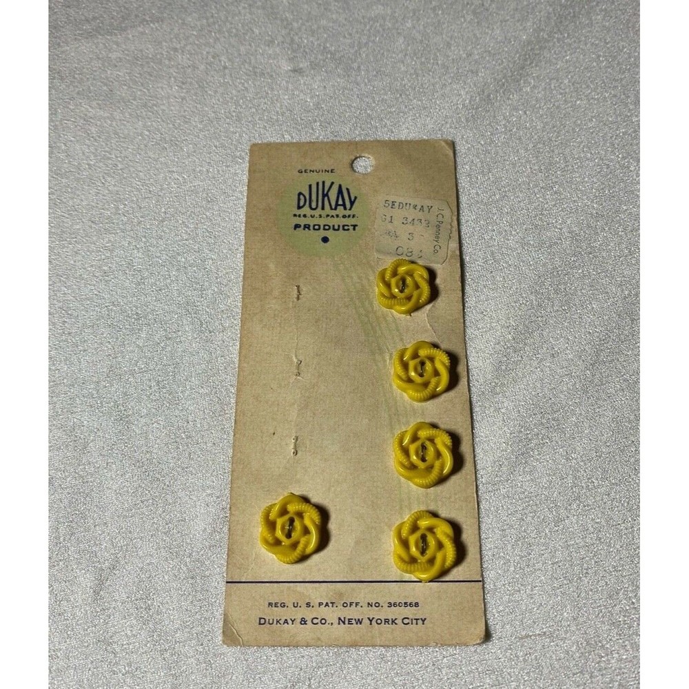 Vintage 40s Buttons Twisted Braid Yellow Plastic Dukay Five On Card